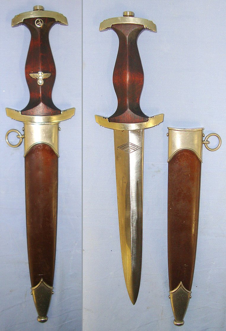  EARLY PRODUCTION**Nazi German 1933 Pattern SA Dagger With Motto Etched Blade By August Bickel Steinbach Hallenberg (Rarity 4) To ‘Fr’ (SA Group Franken Nuremberg) & Scabbard. Sn 23484:43 Knive