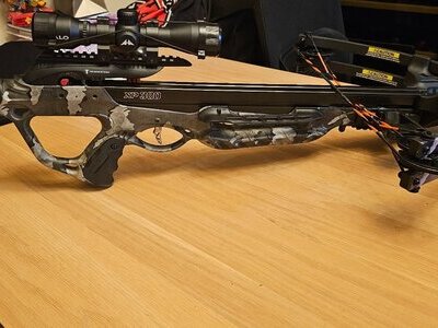 BarreBarnett introduces the all-new Explorer series with impressive power anc performance in an affordable package. The XP380 features a pass-through foregrip, adjustable butt stock, and exclusive Strike Crossbows and Bows