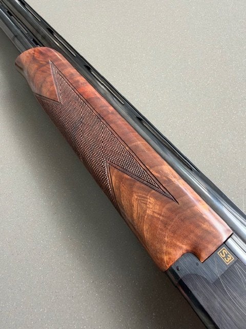 Browning B725 Black Edition Over and Under 12 Bore/gauge 