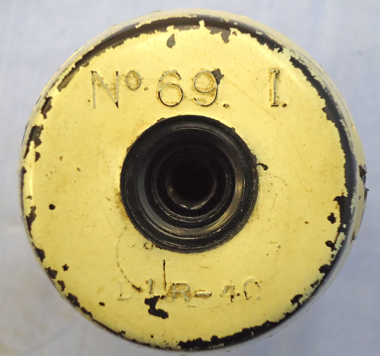{CATEGORY} - DEACTIVATED INERT. WW2 1940 Dated, British, DRILL, No.69 I Bakelite Hand Grenade By DLR (Thomas De La Rue London) With All-Ways Weighted Fuse Tape. - O 2070 DEACTIVATED INERT. WW2 1940 Dated, British, DRILL, No.69 I Bakelite Hand Grenade By DLR (Thomas De La Rue London) With All-Ways Weighted Fuse Tape. - O 2070  Other Ammunition