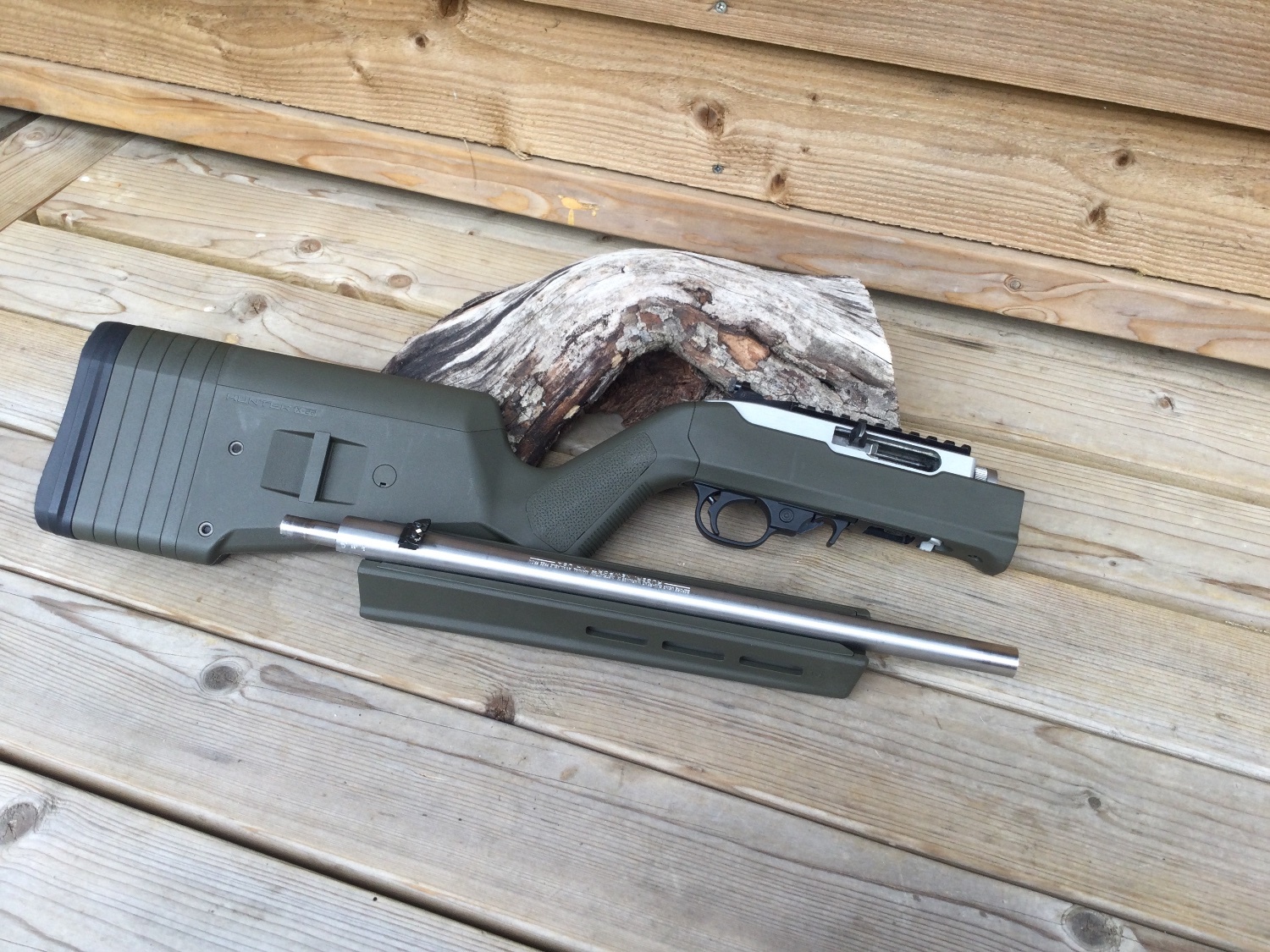 Ruger magpul hunter x-22 take down custom  10/22 Semi-Auto .22 Rifle