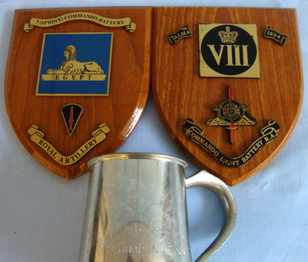  Presentation 3rd Pattern F.S. Commando Dagger With Inscribed Plaque To Staff Sgt Pete Hobson 29 Cdo Lt. Regt. RA 1972 and Two Plaques and a N.I. Presentation Tankard. Sn 11412 Presentation 3rd Pattern F.S. Commando Dagger With Inscribed Plaque To Staff Sgt Pete Hobson 29 Cdo Lt. Regt. RA 1972 and Two Plaques and a N.I. Presentation Tankard. Sn 11412 Antique & Militaria