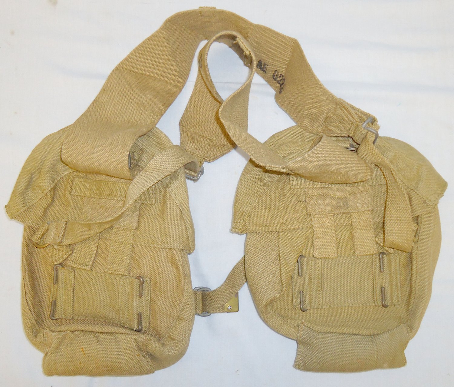  Original 1944 Dated WWII Webley Matching Drum Magazine Pouches for the Vickers ‘K’ Machine Gun used by the S.A.S & L.R.D.G in North Africa, Italy and the Balkans by Maker B.H.G. 22127. Original 1944 Dated WWII Webley Matching Drum Magazine Pouches for the Vickers ‘K’ Machine Gun used by the S.A.S & L.R.D.G in North Africa, Italy and the Balkans by Maker B.H.G. 22127.  Antique & Militaria