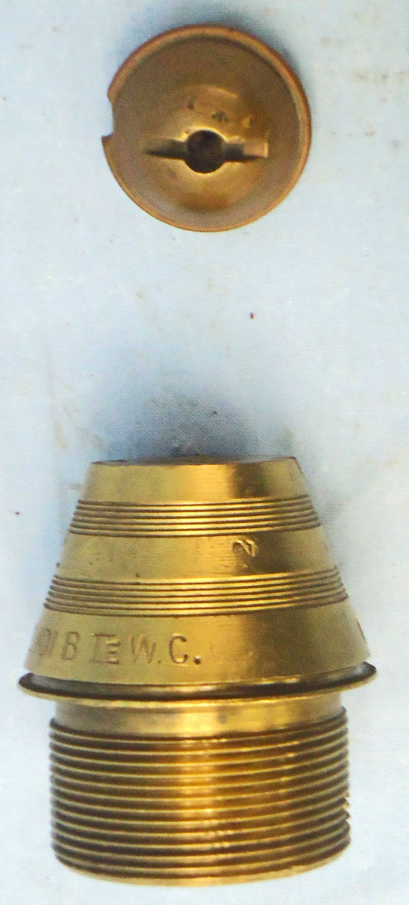 {CATEGORY} - INERT DEACTIVATED. British WW1, 1917 Dated British No 101B Percussion Nose Fuze For High Explosive Heavy Howitzer H.E. (High Explosive) Rounds. - O 2187 INERT DEACTIVATED. British WW1, 1917 Dated British No 101B Percussion Nose Fuze For High Explosive Heavy Howitzer H.E. (High Explosive) Rounds. - O 2187  Other Ammunition