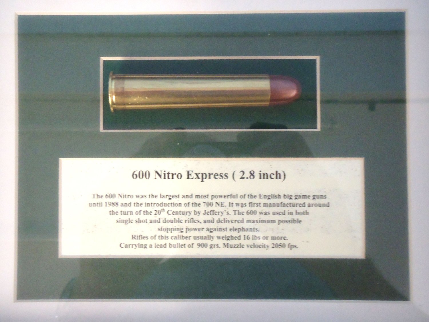 INERT DEACTIVATED. British, Pair of Wooden Framed Big Game Rounds, 500 Nitro Express & 600 Nitro Express. O 2407 INERT DEACTIVATED. British, Pair of Wooden Framed Big Game Rounds, 500 Nitro Express & 600 Nitro Express. O 2407 Various Other Ammunition
