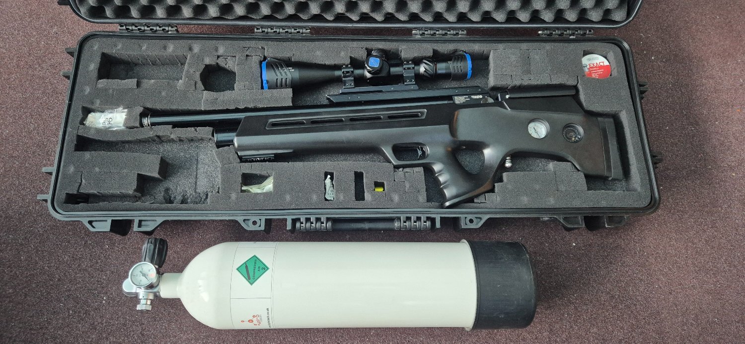 FX Airguns Bobcat .177 Plus High Quality Scope, Filling Bottle, Quality Nuprol Gun case, Full Kit! .177 in 
