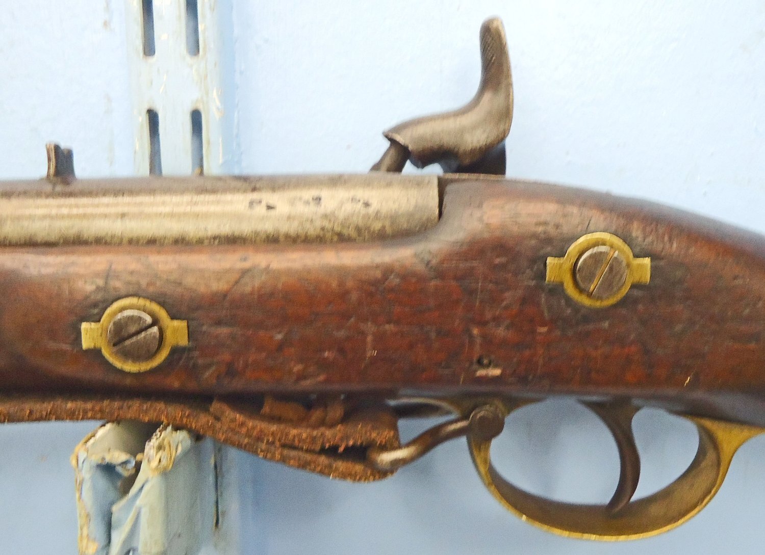 {CATEGORY} - Tower Tower, 1857 Dated. Antique, Indian .577’’ Rifle Pattern 1853 Percussion Rifle Converted Post Mutiny to .65’’ Musket. Sn - 22879 Muzzleloader .65 Cal Muzzleloader Rifle in 