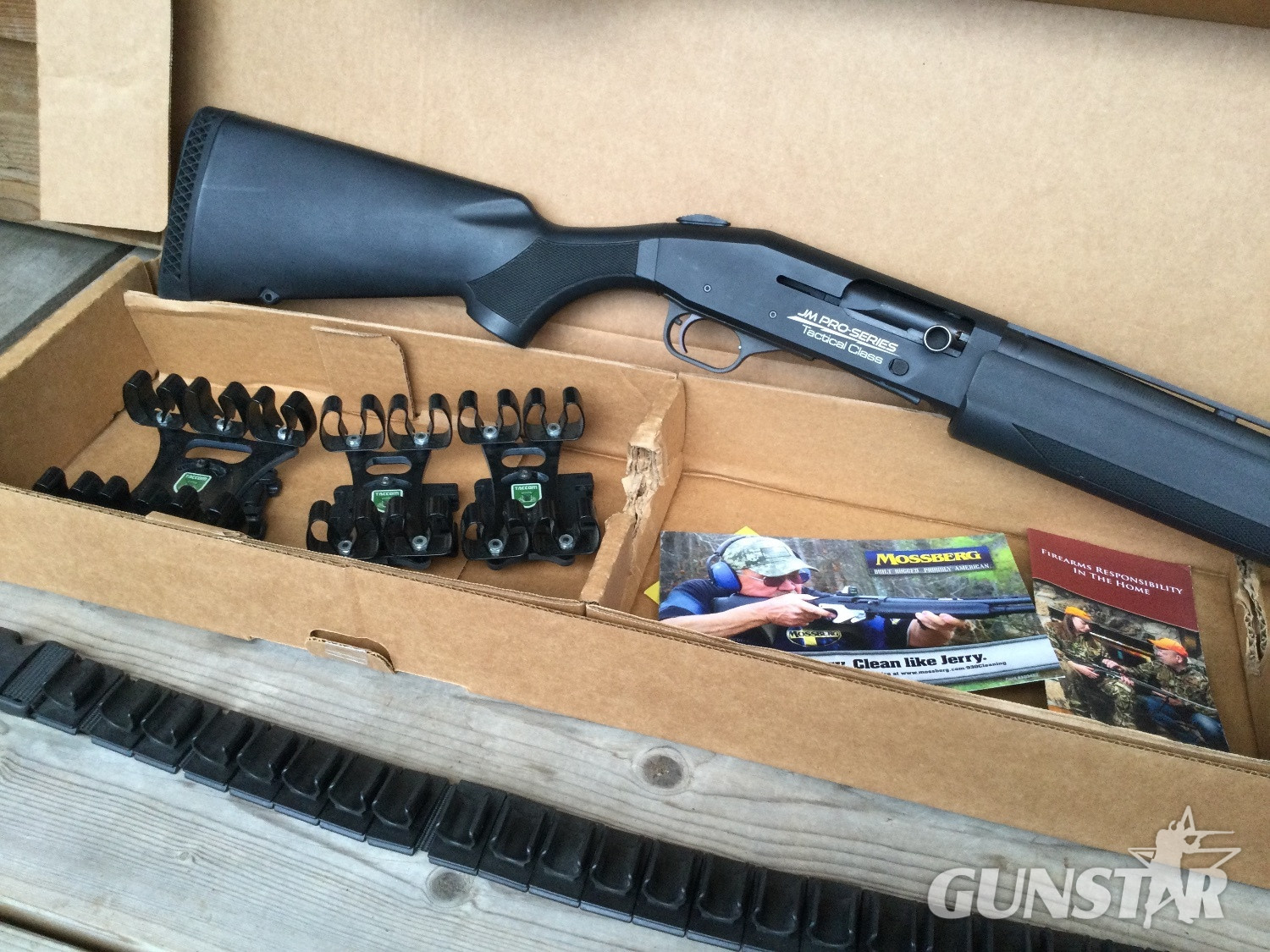 Mossberg Tactical 3 shot  Semi-Auto 12 Bore/gauge 