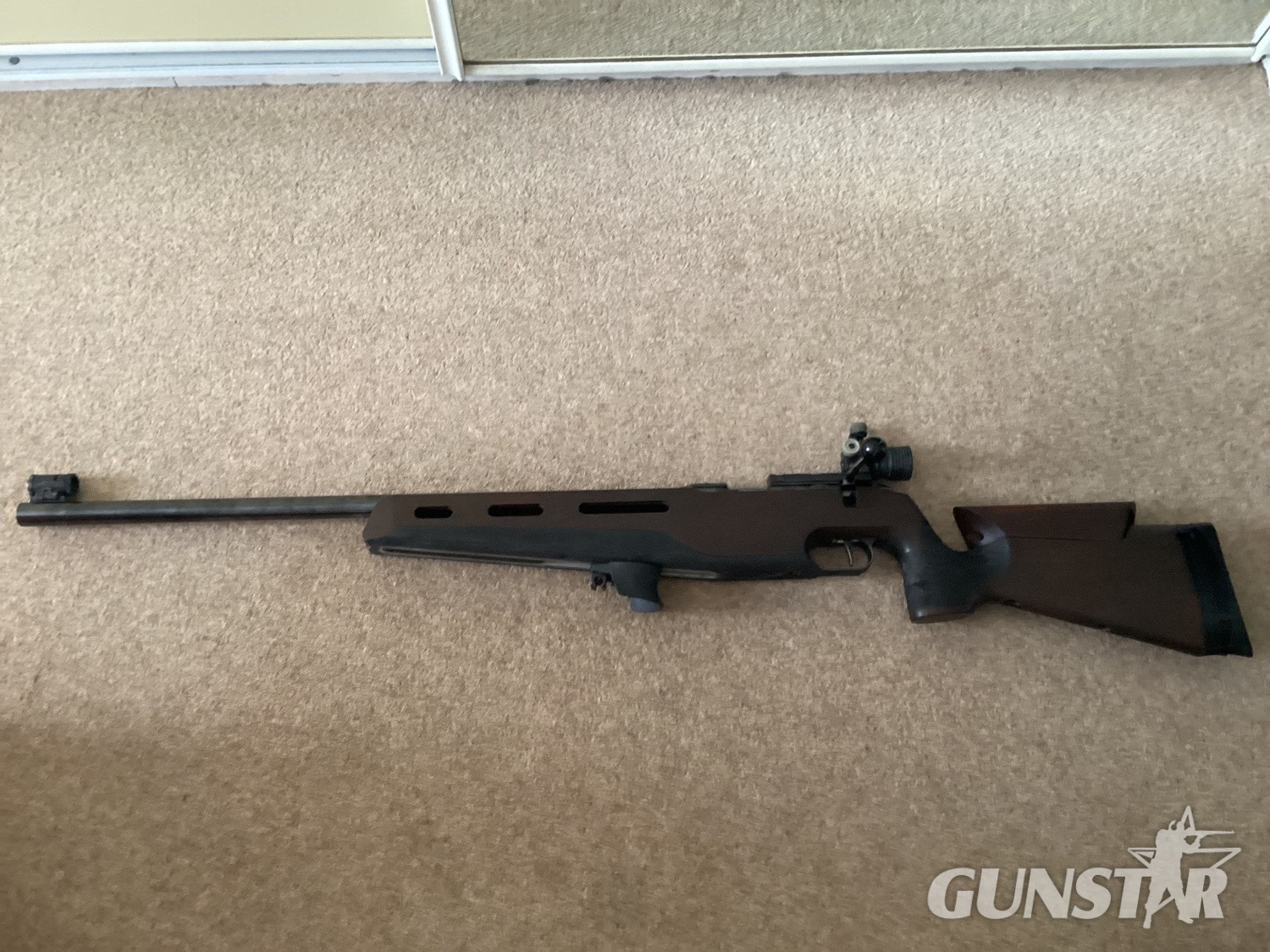 J.G. Anschütz .22 1807L left hand Left hand Bolt Action .22 Long Rifle (.22 LR) Rifle in 