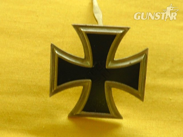 Rudolf Wachter & Lange. World War Two German Iron Cross First Class in near mint condition Antique & Militaria in 