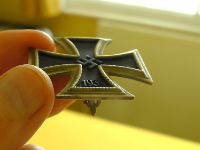 Rudolf Wachter & Lange. World War Two German Iron Cross First Class in near mint condition Antique & Militaria
