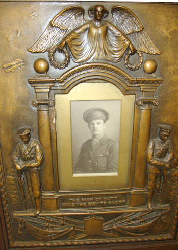  Unknown Memorial Plaque With Glazed Original Portrait Photo Post Card Of An Unknown Brit Other Accessory