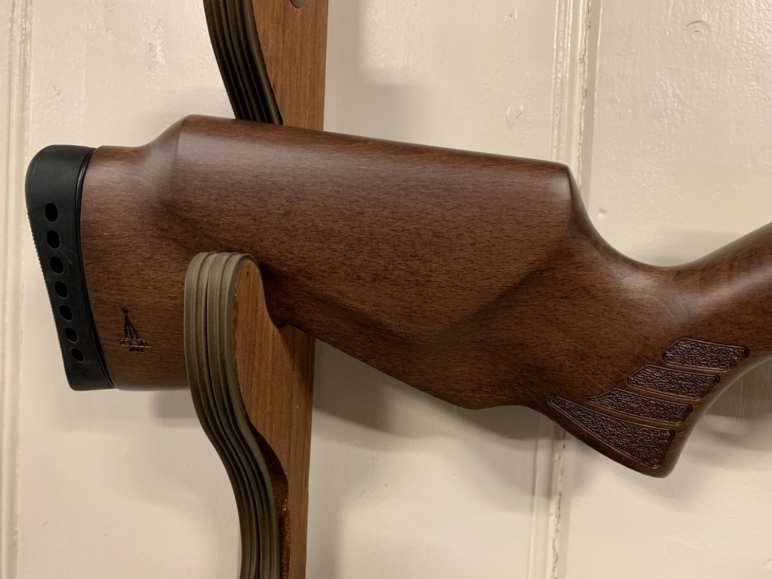 BSA Buccaneer Pro Beech .22 - {CATEGORY}
