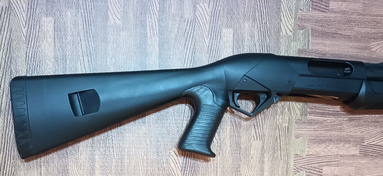 Benelli Supernova Pump Action 12 Bore/gauge 