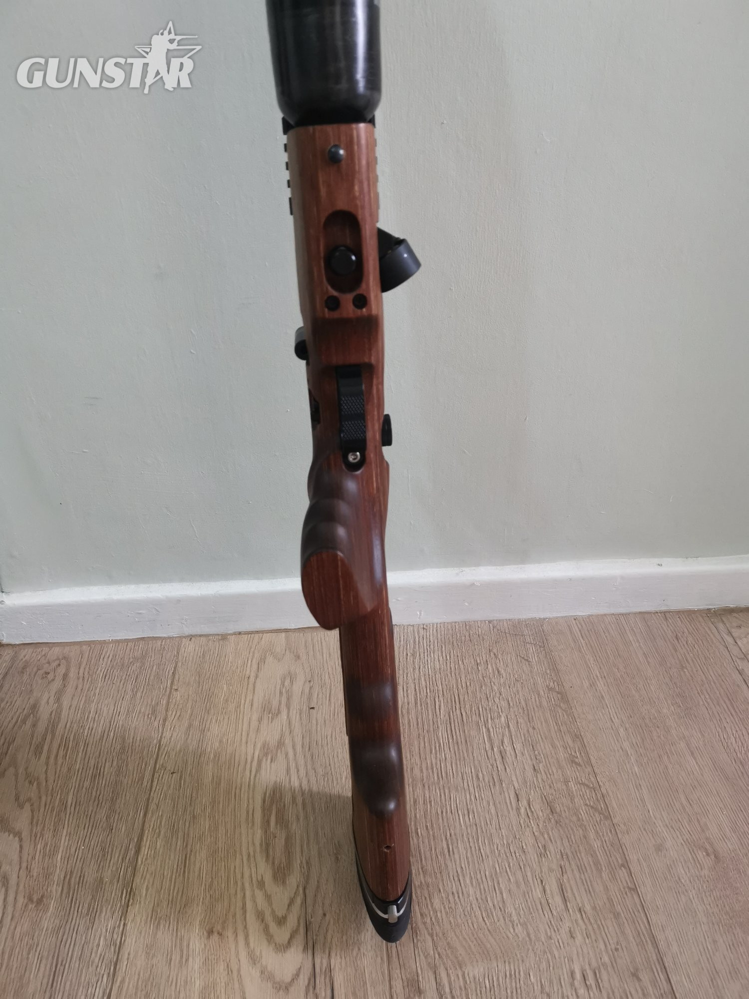 FX KING AIR RIFLE WITH GRS BROWN LAMINATE STOCK  FX KING .22 - {CATEGORY}