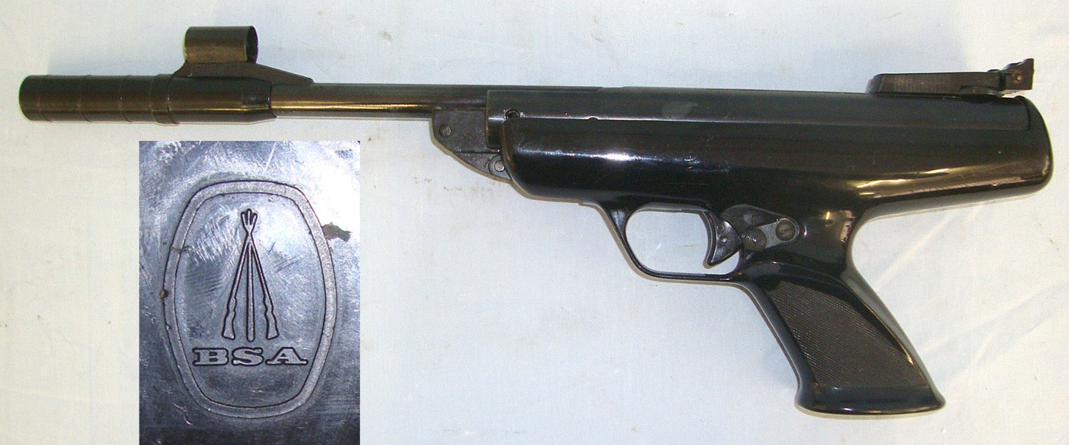  Post 1973 BSA Scorpion .22 Calibre Air Pistol With Cocking Lever Accessory. AI 592 air pistol .22