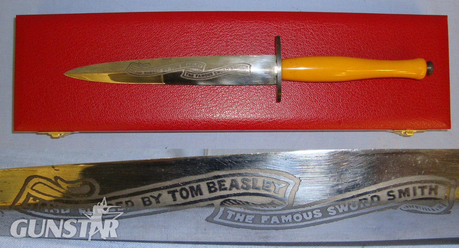 CASED**MINT**RARE**C1948 2 PANEL VERSION**Wilkinson Sword, ‘Hand Forged By Tom Beasley The Famous Sword Smith’ Fairbairn Sykes FS Fighting Knife With Correct 2 Etched & Blued Panels Hand Drawn Blade. Sn 19917:8 Knive