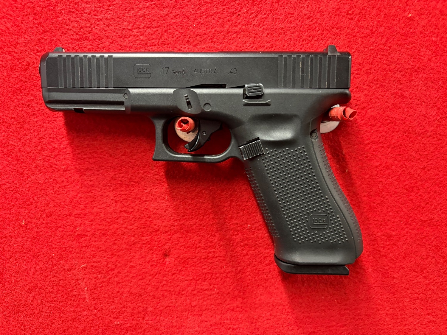 Glock 17 None
