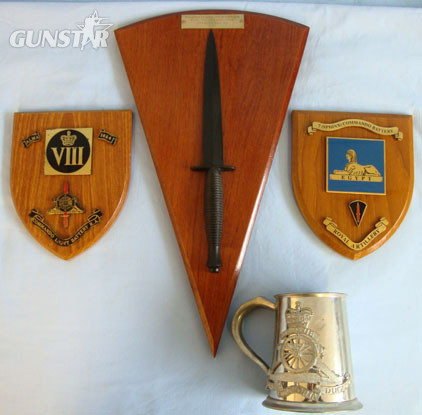 Presentation 3rd Pattern F.S. Commando Dagger With Inscribed Plaque To Staff Sgt Knive in 