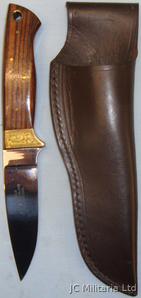 *A Sheffield Steel Hunting/Skinning Knife. ED 2518. Hunting Knive in 
