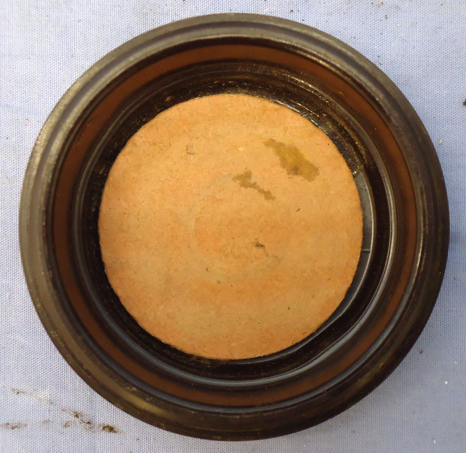 {CATEGORY} - INERT. Very Rare, German, Experimental, 1940 Dated, Factory Sectioned, Railway Gun, Unfired, Dopp Z S45-125 Clockwork Time Fuze In Its Original Bakelite Transit Container. - 21333 INERT. Very Rare, German, Experimental, 1940 Dated, Factory Sectioned, Railway Gun, Unfired, Dopp Z S45-125 Clockwork Time Fuze In Its Original Bakelite Transit Container. - 21333  Other Ammunition