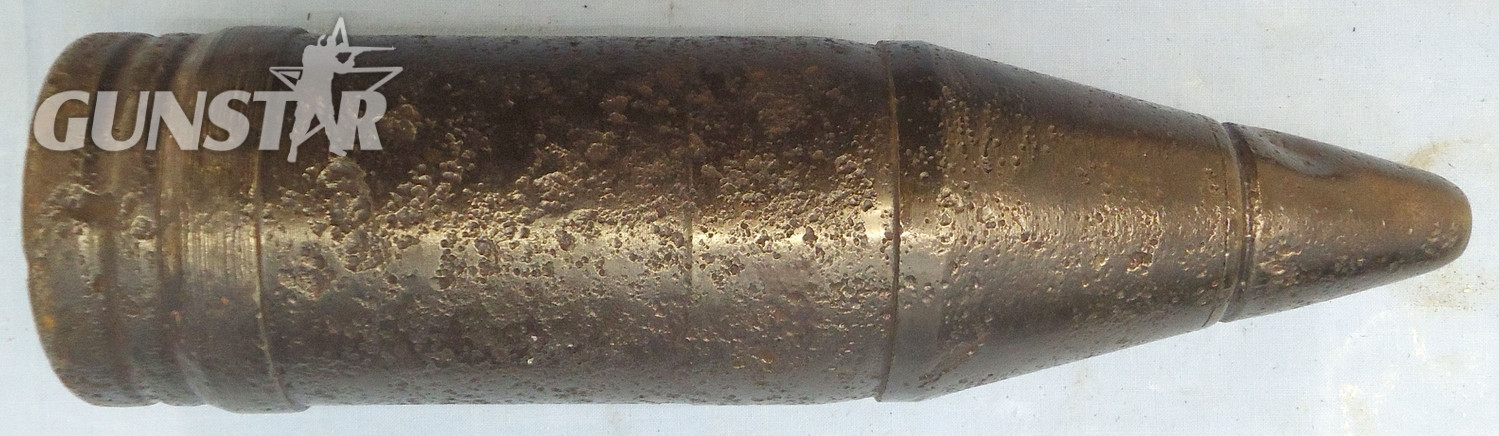 {CATEGORY} - DEACTIVATED INERT. RARE, Unfired German, WW2, Panther V, 1944 Dated, 7.5cm (75 x 640R) Pzgr 39 APCBC/HE (Armour Piercing Capped, Ballistic Cap / High Explosive Round For The Panther (Panzer V) and the Jagdpanzer IV, Sd.Kfz. 162 tank destroyer. O 2087 DEACTIVATED INERT. RARE, Unfired German, WW2, Panther V, 1944 Dated, 7.5cm (75 x 640R) Pzgr 39 APCBC/HE (Armour Piercing Capped, Ballistic Cap / High Explosive Round For The Panther (Panzer V) and the Jagdpanzer IV, Sd.Kfz. 162 tank destroyer. O 2087  Other Ammunition