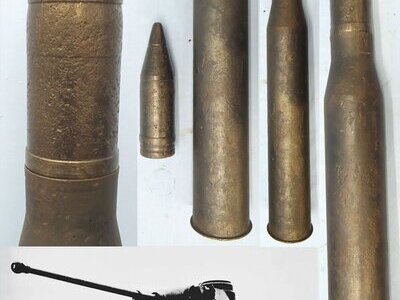 DEACTIVATED INERT. RARE, Unfired German, WW2, Panther V, 1944 Dated, 7.5cm (75 x 640R) Pzgr 39 APCBC/HE (Armour Piercing Capped, Ballistic Cap / High Explosive Round For The Panther (Panzer V) and the Jagdpanzer IV, Sd.Kfz. 162 tank destroyer. O 2087 DEACTIVATED INERT. RARE, Unfired German, WW2, Panther V, 1944 Dated, 7.5cm (75 x 640R) Pzgr 39 APCBC/HE (Armour Piercing Capped, Ballistic Cap / High Explosive Round For The Panther (Panzer V) and the Jagdpanzer IV, Sd.Kfz. 162 tank destroyer. O 2087  Other Ammunition