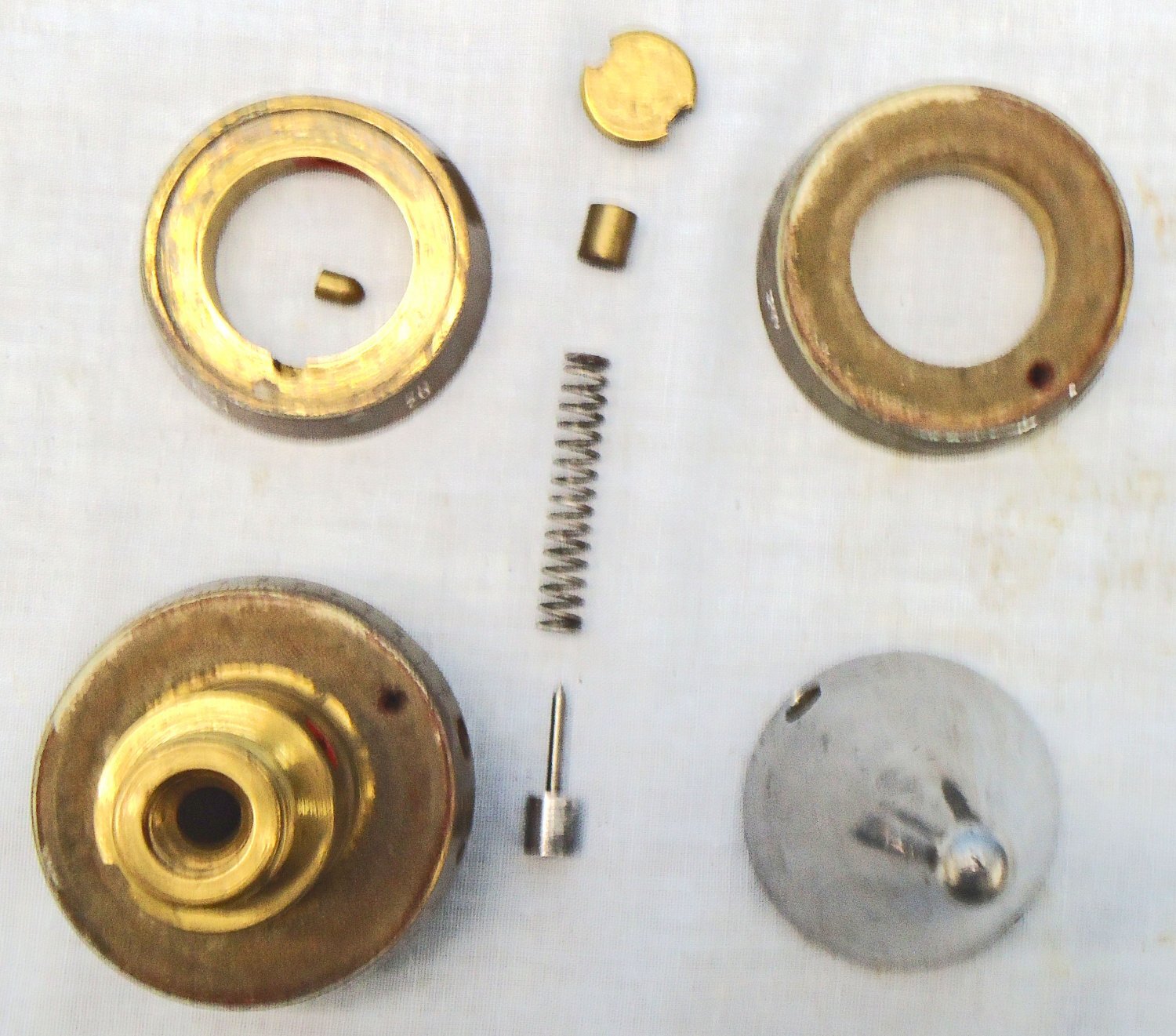 {CATEGORY} - INERT DEACTIVATED. **MINT** British, WW2, 1940 Dated, Strippable & Complete for Instruction Purposes, No 199 Mk IV Time Fuze For The British 3.7 Inch Anti-aircraft Gun. Sn - 2846:99 INERT DEACTIVATED. **MINT** British, WW2, 1940 Dated, Strippable & Complete for Instruction Purposes, No 199 Mk IV Time Fuze For The British 3.7 Inch Anti-aircraft Gun. Sn - 2846:99  Other Ammunition in 