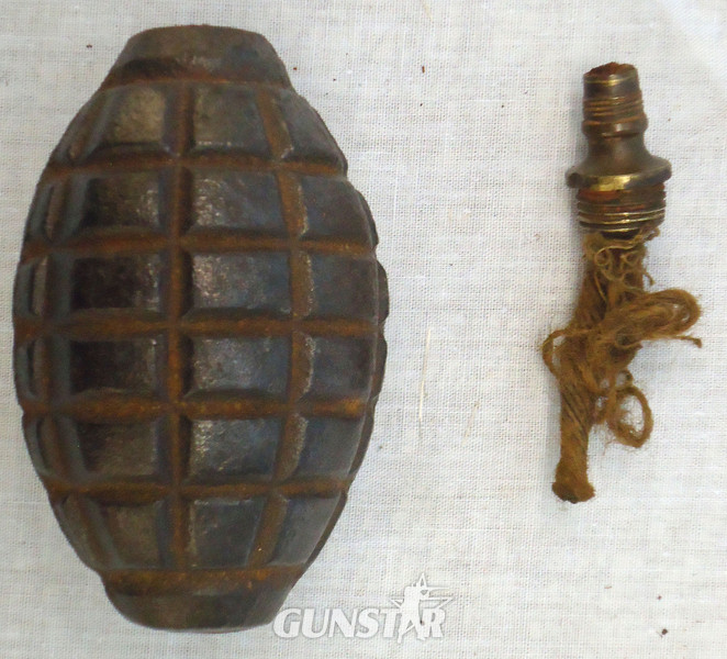 Italian WW1 S.I.P.E. Cast Iron Hand Grenade. - O 1657 Italian WW1 S.I.P.E. Cast Iron Hand Grenade. - O 1657  Other Ammunition