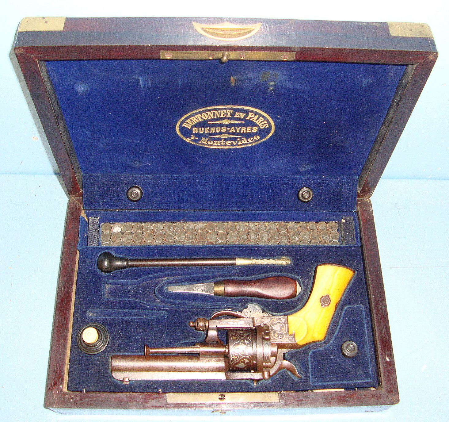 QUALITY**Cased, C1870 Lefaucheux Patent Bertonnet en Paris, Buenos-Ayres, y Montevideo 7mm Pin Fire Obsolete Calibre Double Action 6 Shot Revolver  With Polished Bone Grips, Blued & Gold & Silver Inlaid Decoration & Accessories. Sn 17889 7mm Revolver