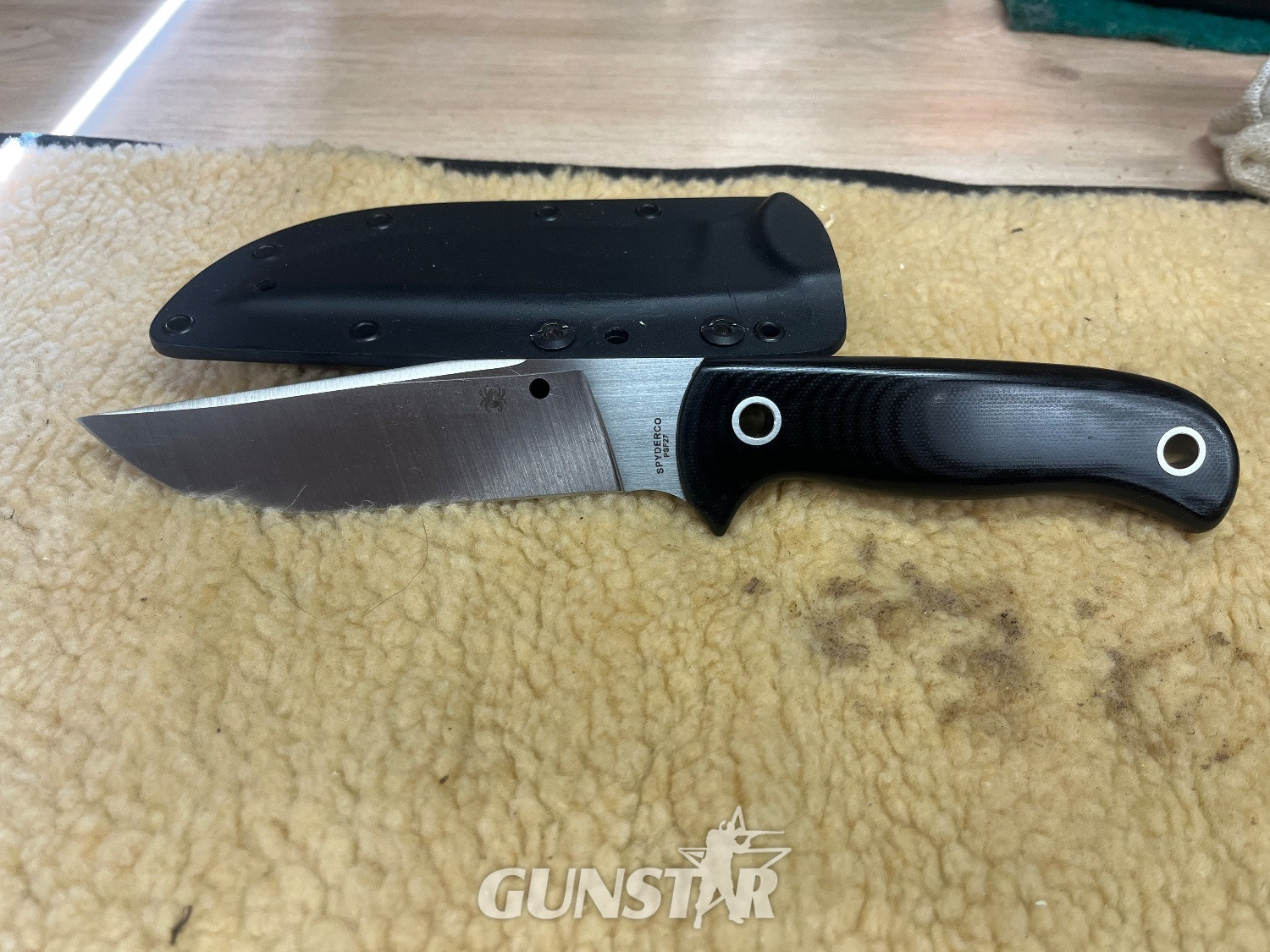 {CATEGORY} - Microtech, Spyderco, Bark River, Kabar Hunting Knive in 