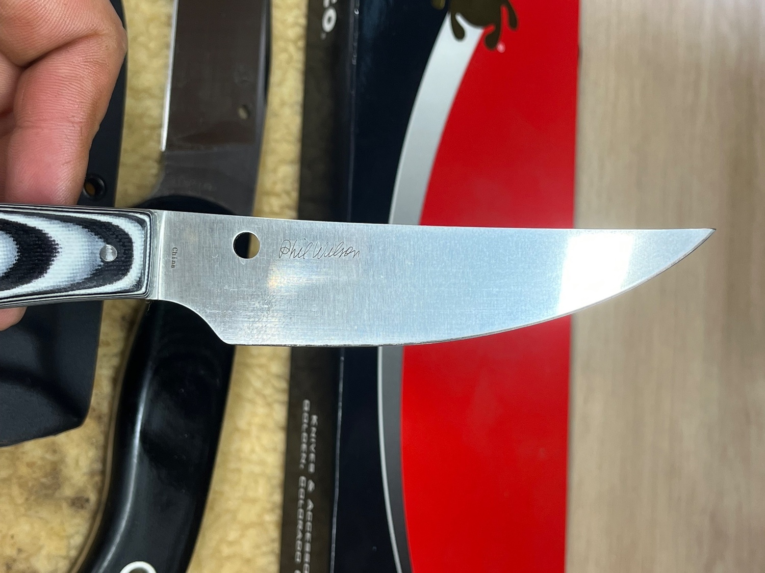 Microtech, Spyderco, Bark River, Kabar Hunting Knive - {CATEGORY} in 