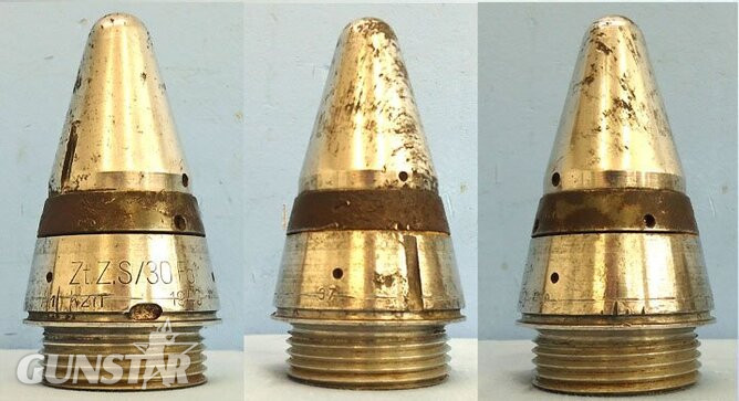  INERT. Scarce, Unfired, WW2, 1943 Dated German ZtZ.S/30 Clockwork Time Fuze In Its Original Bakelite Transit Container. - Sn 21630 INERT. Scarce, Unfired, WW2, 1943 Dated German ZtZ.S/30 Clockwork Time Fuze In Its Original Bakelite Transit Container. Sn 21630  Other Ammunition