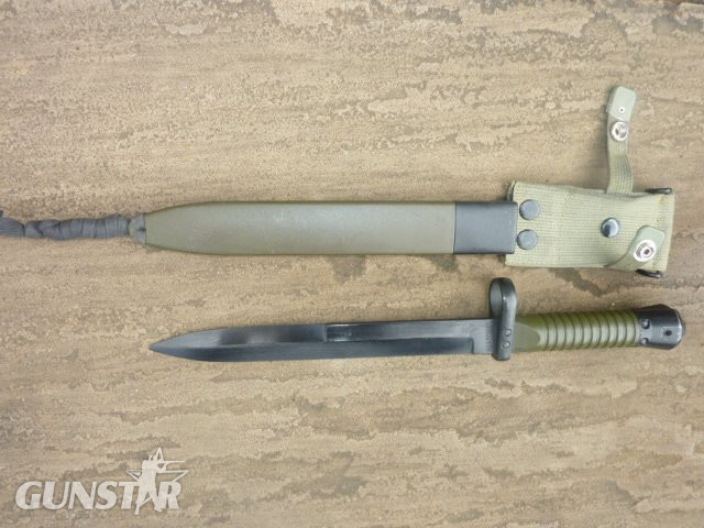 Spanish model 'L'  Bayonet