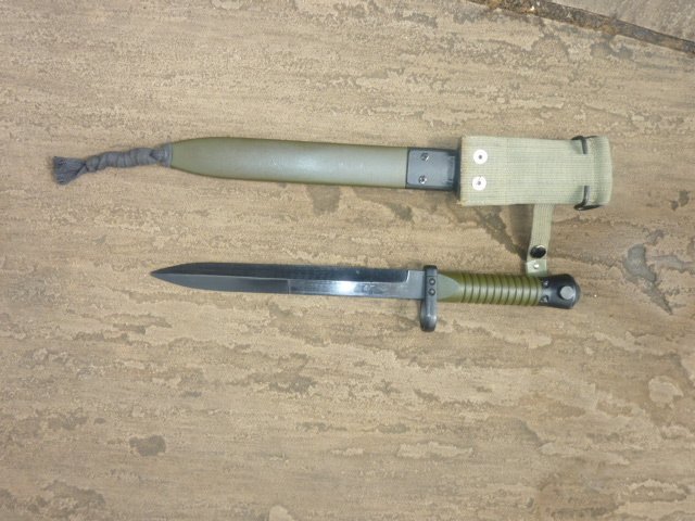 Spanish model 'L'  Bayonet - {CATEGORY}