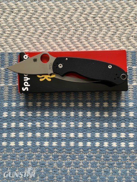 Spyderco Knive - {CATEGORY}