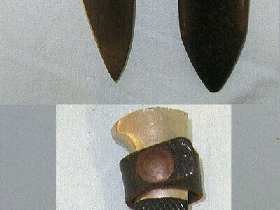 ORIGINAL**Transitional Production 1938 WW2 Era Nazi German Hitler Youth 'HJ' Dagger RZM M7/11 & Manufacturer Marked K&Co (E. Knecht & Co Solingen) Blade Profile Period Altered For WW2 Use As A Fighting Knife & Scabbard With Integral Frog. Sn 23673 Dagger