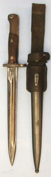 Yugoslavian M1924 Bayonet, Scabbard And Leather Frog. Bayonet in 