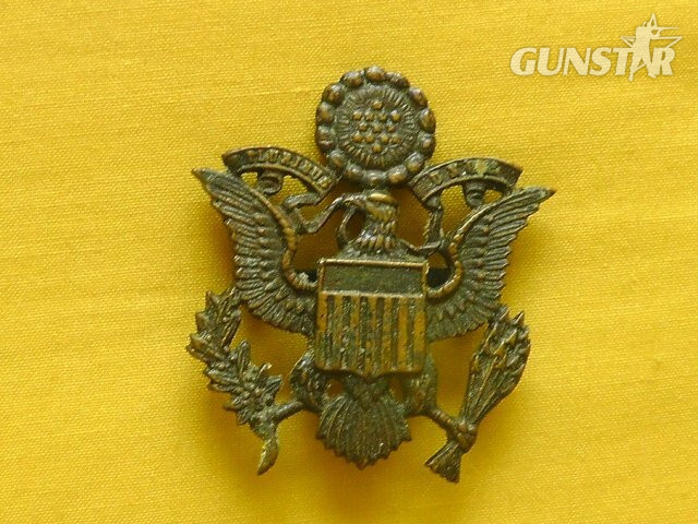 Unknown Very rare World War One American Infantry Officer\\\'s  Bronze Cap Badge. Antique & Militaria - {CATEGORY}