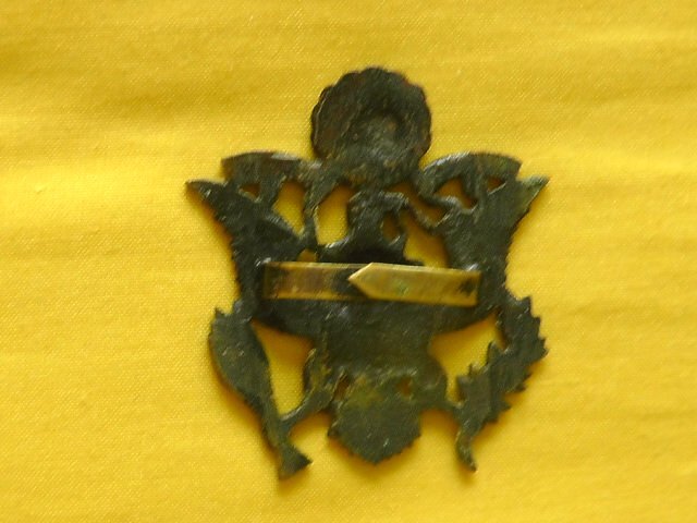 Unknown Very rare World War One American Infantry Officer\\\'s  Bronze Cap Badge. Antique & Militaria