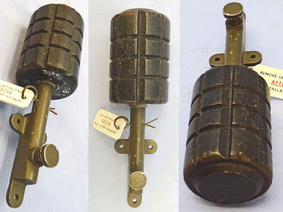 INERT DEACTIVATED. American Vietnam War Era, M1 Booby Trap Pressure Firing Fuze With An Adapted Grenade Head By OL. - O 2050 INERT DEACTIVATED. American Vietnam War Era, M1 Booby Trap Pressure Firing Fuze With An Adapted Grenade Head By OL. - O 2050  Other