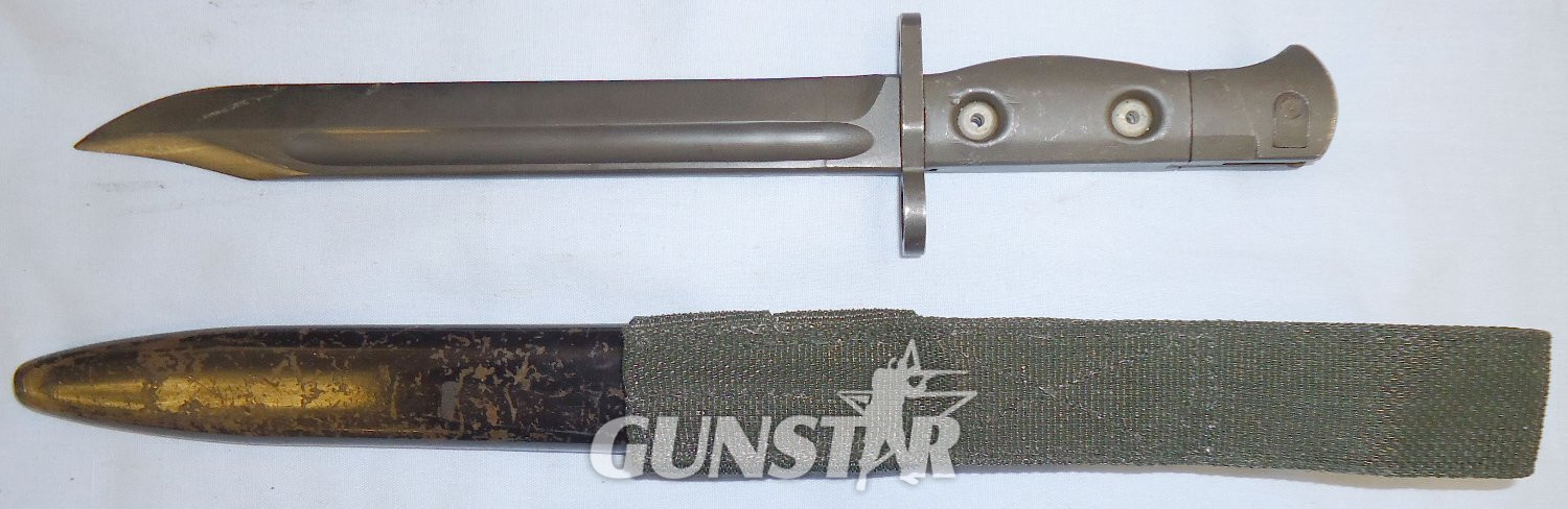  Australian L1A2 Knife Bayonet for the FAL Rifle with No5 Scabbard and Green Webbing Frog. BAYO 454. Bayonet