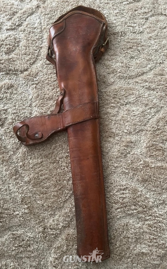 Antique & Militaria in 
