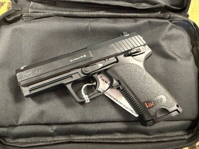 Heckler & Koch USP Non Blow back 4.5mm