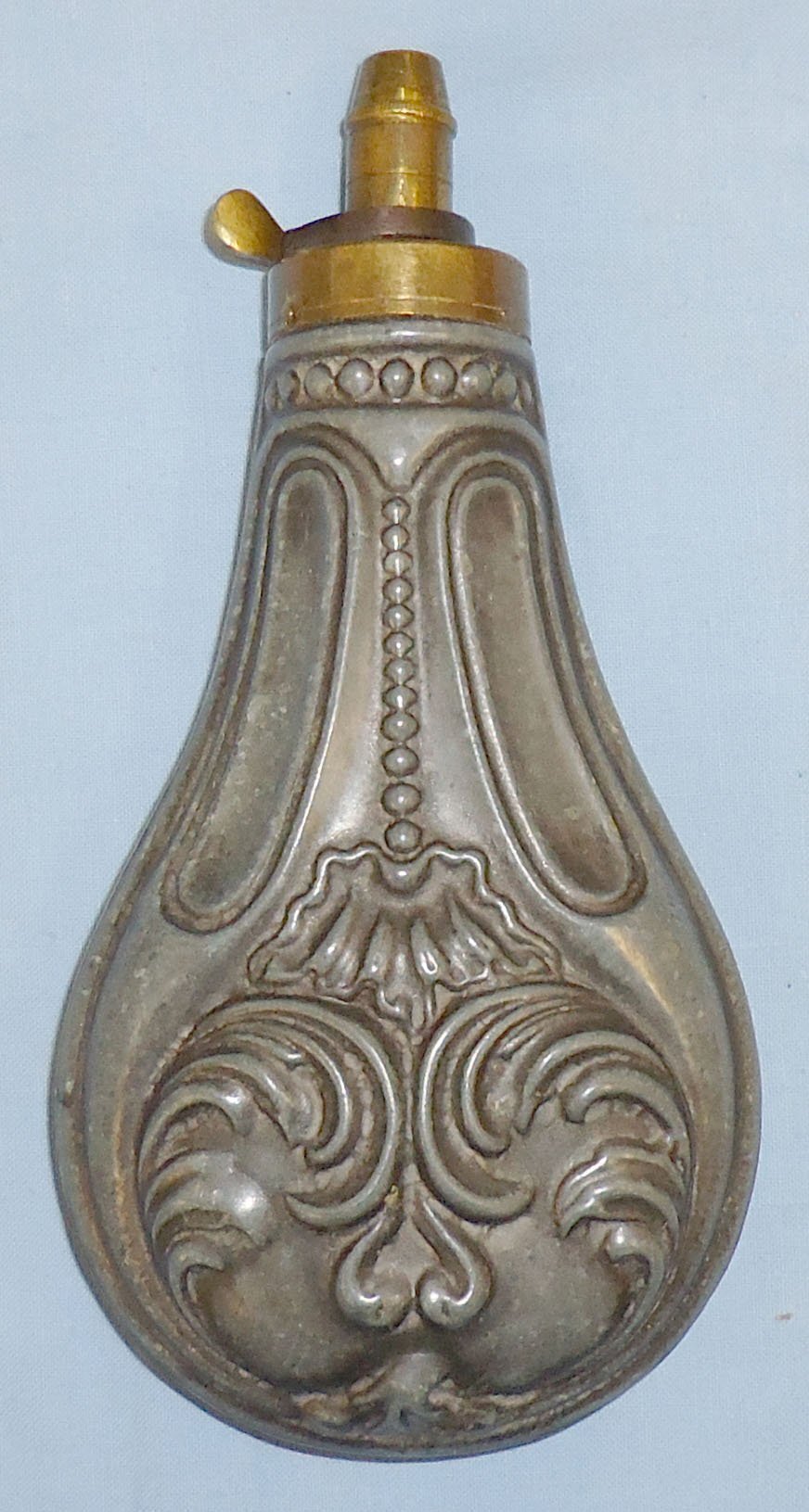  Victorian Pewter & Brass ‘Panel’ Powder Flask. 22033. Victorian Pewter & Brass ‘Panel’ Powder Flask. 22033.  Antique & Militaria