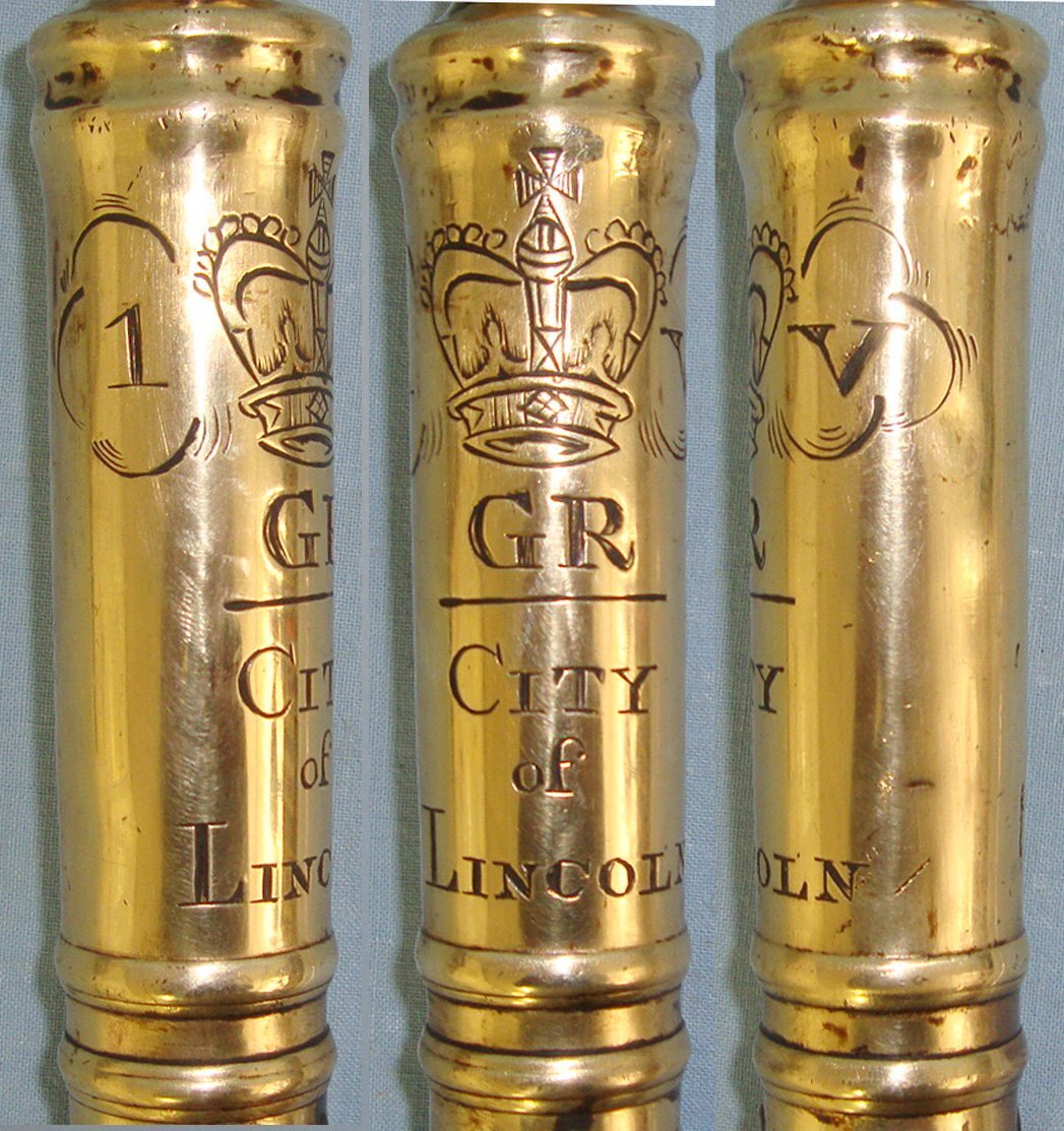 RARE**1820-1830 King George IV Brass Mounted Wood Police Constabulary / Magistrates Baluster Tip Staff Engraved To The City Of Lincoln. Sn 22583:3  Antique & Militaria