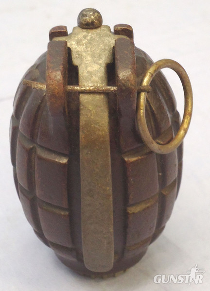 INERT DEACTIVATED. WW2, 1940 Dated, Mills No 36M MK1, Hand Grenade. - O 1933 INERT DEACTIVATED. WW2, 1940 Dated, Mills No 36M MK1, Hand Grenade. - O 1933  Other Ammunition 