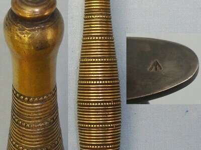 WW2 Era British WD Fairbairn Sykes FS Commando Fighting Knife Beaded & Ribbed (9 Rows Of Beads) & Scabbard. Sn 21599 Dagger