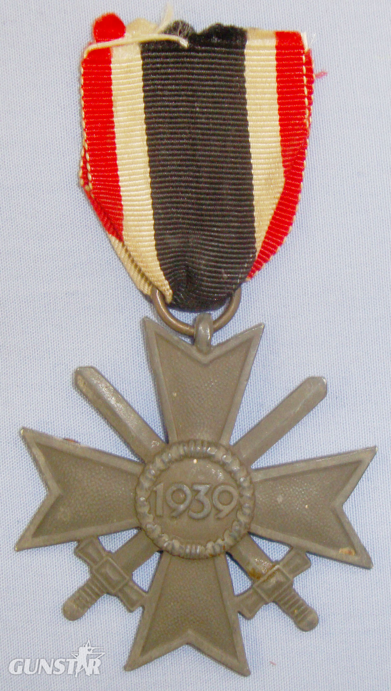  1939 Nazi 2nd Class War Merit Cross and Ribbon. N 122. 1939 Nazi 2nd Class War Merit Cross and Ribbon. N 122. Antique & Militaria