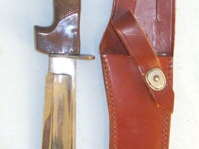 RARE** ONE OF 7,000, 1960’s British Military Wilkinson Sword RJH Jungle Fighting Knife with Correct British 1908 Pattern Cavalry Sabre Handle & Scabbard. Sn 18667 Hunting Knive